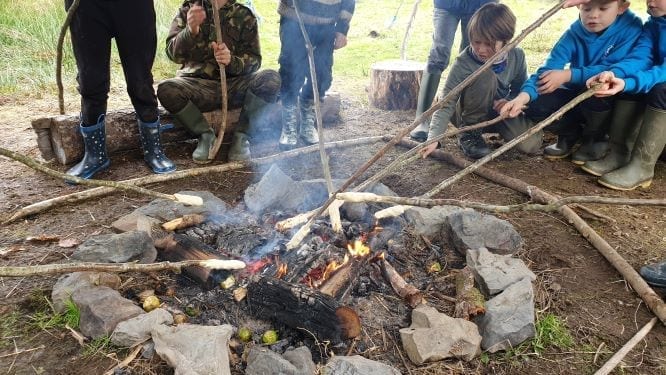 Cooking dough bushcraft skills S